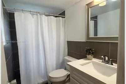 3150 N Palm Aire Dr #801, Pompano Beach, FL 33069 - Photo 23