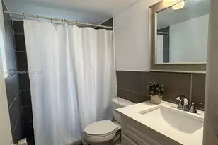 3150 N Palm Aire Dr, Pompano Beach, FL 33069 - Photo 23