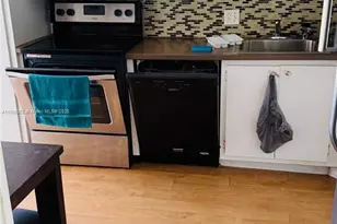 3150 N Palm Aire Dr, Pompano Beach, FL 33069 - Photo 9