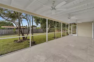 2114 N 44th Ave, Hollywood, FL 33021 - Photo 31