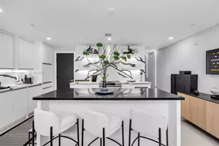 6000 Collins Ave, Miami Beach, FL 33140 - Photo 9