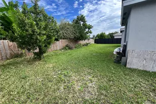 1695 SE 6th St, Homestead, FL 33033 - Photo 7