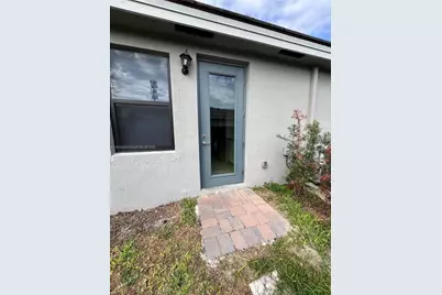 1695 SE 6th St, Homestead, FL 33033 - Photo 5