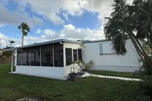 5470 SW 25th Way, Dania Beach, FL 33312 - Photo 9