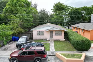 3350 Thomas Ave, Miami, FL 33133 - Photo 1