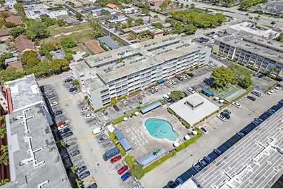 330 SE 2nd St #103G, Hallandale Beach, FL 33009 - Photo 33