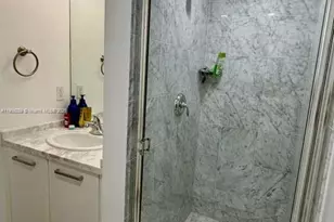 253 NE 2nd St, Miami, FL 33132 - Photo 19