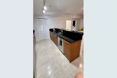 253 NE 2nd St #1901, Miami, FL 33132 - Photo 23