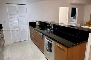 253 NE 2nd St, Miami, FL 33132 - Photo 23