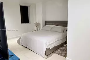 253 NE 2nd St, Miami, FL 33132 - Photo 7