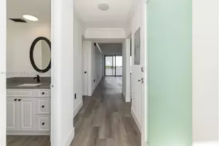 1075 NE Miami Gardens Dr, Miami, FL 33179 - Photo 9