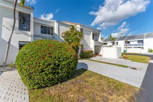 10215 SW 89th St, Miami, FL 33176 - Photo 3