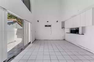 10215 SW 89th St, Miami, FL 33176 - Photo 7