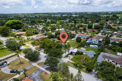271 NW 143rd St, Miami, FL 33168 - Photo 41