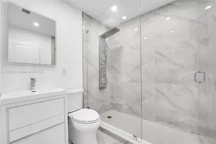 18280 NE 8th Ave, North Miami Beach, FL 33162 - Photo 25