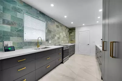 18280 NE 8th Ave #., North Miami Beach, FL 33162 - Photo 3