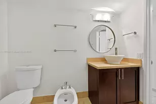 6061 Collins Ave, Miami Beach, FL 33140 - Photo 39