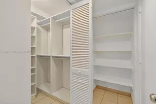 6061 Collins Ave, Miami Beach, FL 33140 - Photo 25