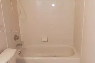 102 Belmont Ln, North Lauderdale, FL 33068 - Photo 9