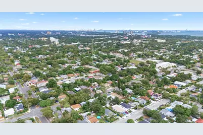 349 NW 46th St, Miami, FL 33127 - Photo 27