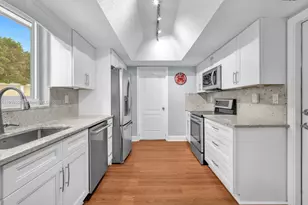 911 NW 135th Way, Sunrise, FL 33325 - Photo 17