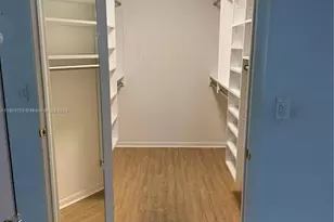 8411 NW 8th St, Miami, FL 33126 - Photo 9