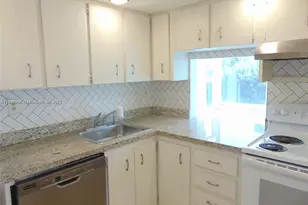 250 180th Dr, Sunny Isles Beach, FL 33160 - Photo 7