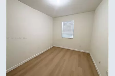 8875 NW 102nd Pl, Doral, FL 33178 - Photo 15