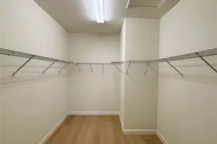 8875 NW 102nd Pl, Doral, FL 33178 - Photo 13