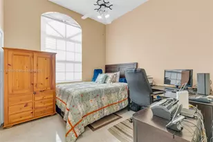 18865 NW 1st St, Pembroke Pines, FL 33029 - Photo 29