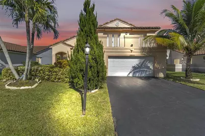 18865 NW 1st St, Pembroke Pines, FL 33029 - Photo 37