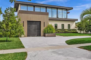 13045 Coronado Terrace, North Miami, FL 33181 - Photo 3