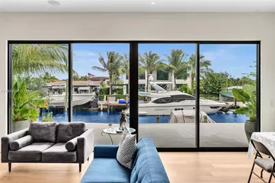 13045 Coronado Ter, North Miami, FL 33181 - Photo 17