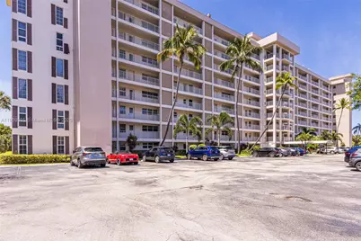 2671 S Course Dr #506, Pompano Beach, FL 33069 - Photo 3