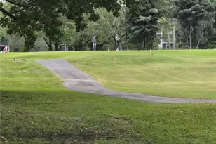 300 SW 130th Terrace, Pembroke Pines, FL 33027 - Photo 19