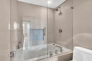 4400 Hillcrest Dr, Hollywood, FL 33021 - Photo 29