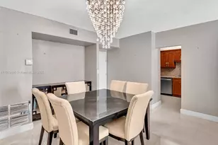 4400 Hillcrest Dr, Hollywood, FL 33021 - Photo 9