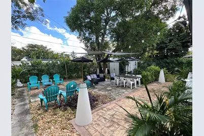12685 NW Miami Ct, North Miami, FL 33168 - Photo 37