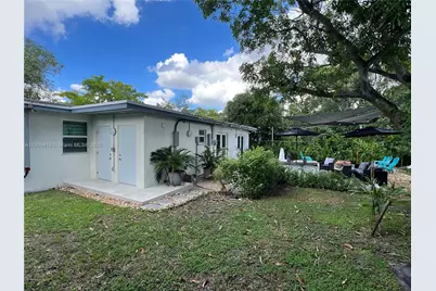 12685 NW Miami Ct, North Miami, FL 33168 - Photo 43