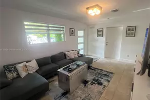 12685 NW Miami Ct, North Miami, FL 33168 - Photo 17