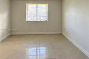 1239 SW 46th Ave, Pompano Beach, FL 33069 - Photo 9