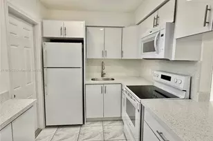 20201 NE 29th Ct, Aventura, FL 33180 - Photo 7