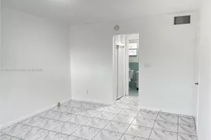 20201 NE 29th Ct, Aventura, FL 33180 - Photo 9