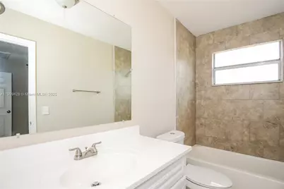 18954 NW 63rd Ct Cir #0, Hialeah, FL 33015 - Photo 15