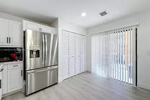 8117 NW 71st Ct, Tamarac, FL 33321 - Photo 9