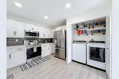 8117 NW 71st Ct, Tamarac, FL 33321 - Photo 11