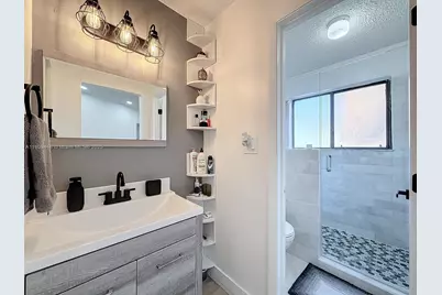 8117 NW 71st Ct, Tamarac, FL 33321 - Photo 47