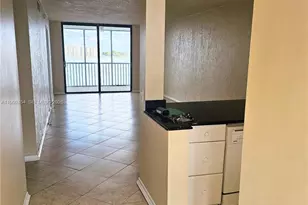 114 Lake Emerald Dr, Oakland Park, FL 33309 - Photo 1