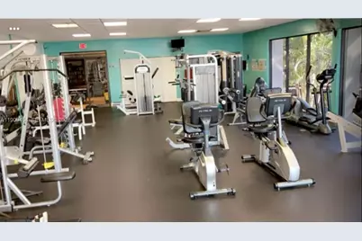 114 Lake Emerald Dr #409, Oakland Park, FL 33309 - Photo 15