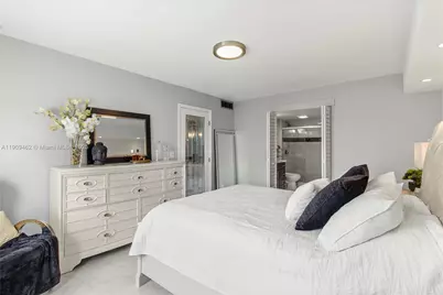300 Diplomat Parkway #517, Hallandale Beach, FL 33009 - Photo 39